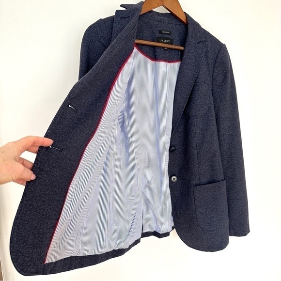 Talbots fitted blazer, in a stretch rayon blend fabric, fully lined - Picture 12 of 15
